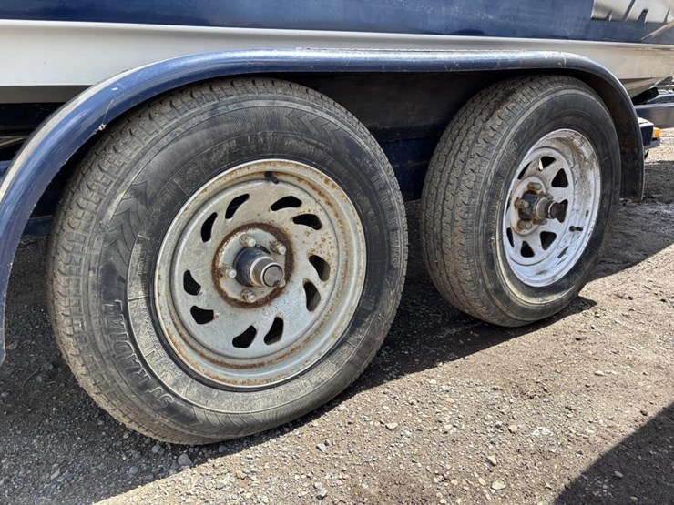 2001-unknown-trailer-image-48