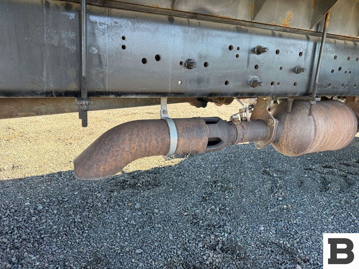 2008-international-durastar-4300-image-30