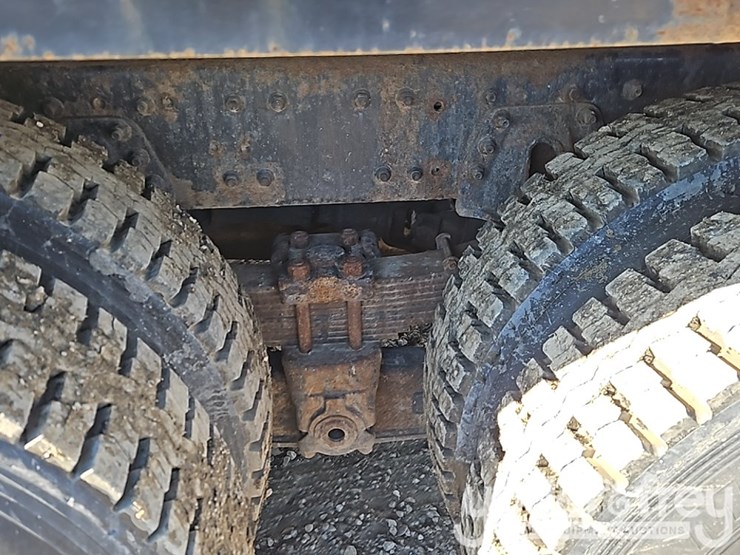 2008-international-7400-image-15