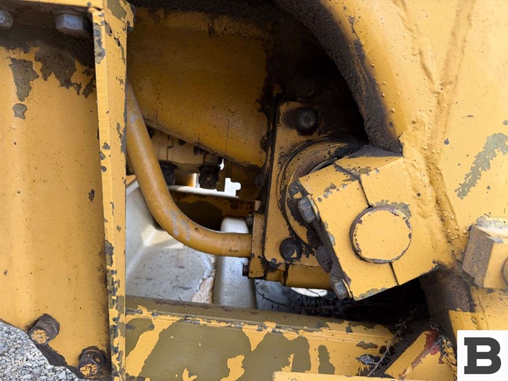 caterpillar-920-image-50