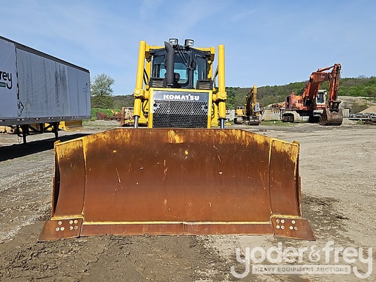 2005-komatsu-d65ex-15-image-15