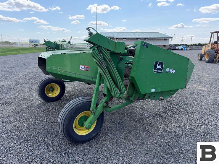 john-deere-820-image-4