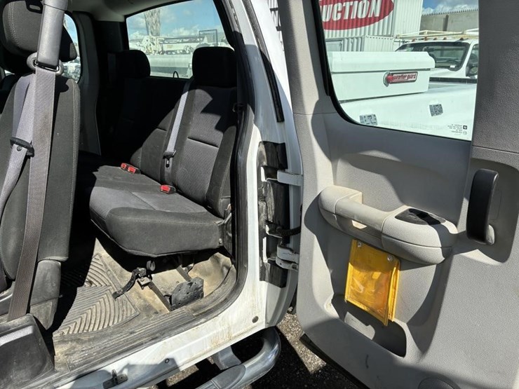 2012-gmc-sierra-2500-image-11