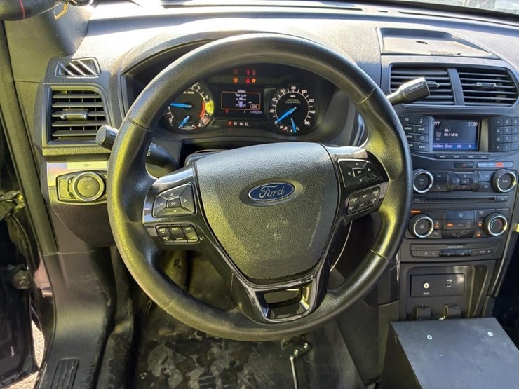2017-ford-explorer-police-interceptor-image-13