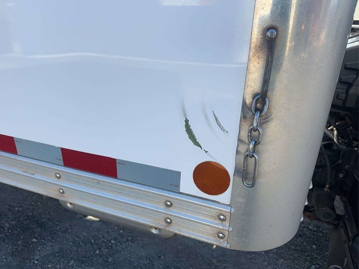 2020-hino-195-image-16