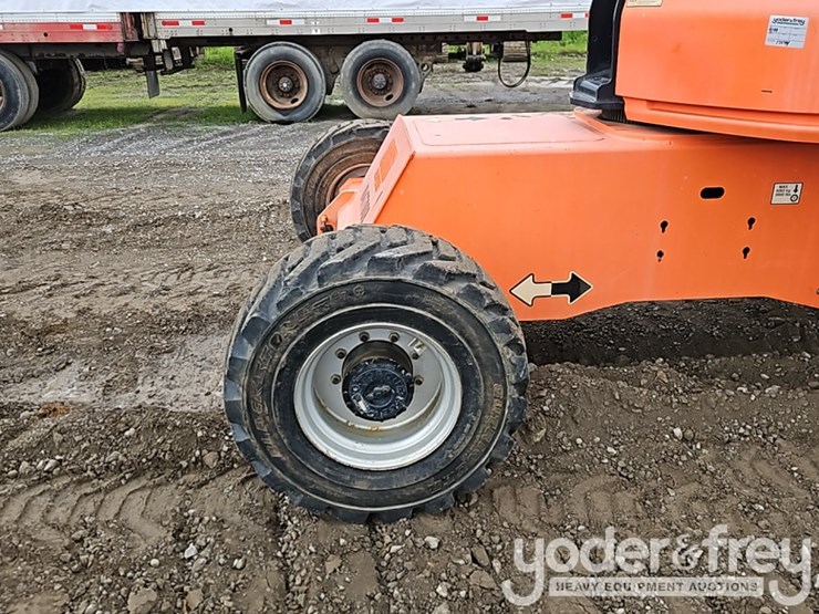 2016-jlg-460sj-image-17