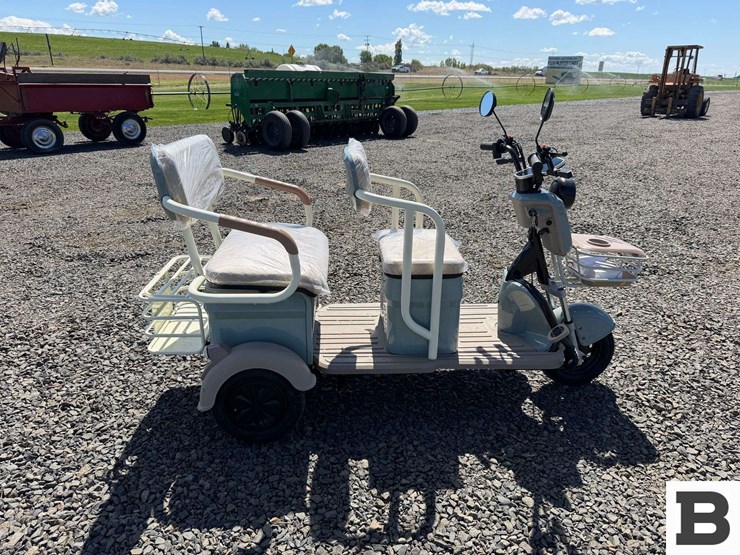 hq-c3-electric-tricycle-image-5