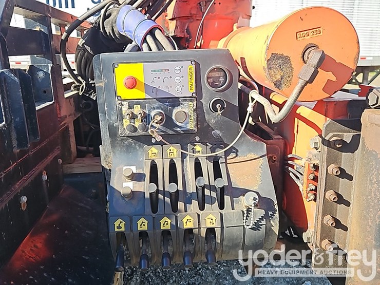 2008-international-7400-image-26