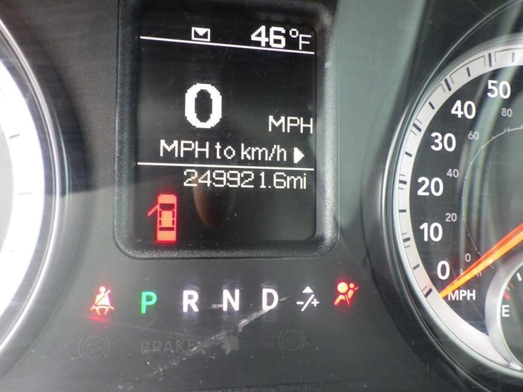 2014-dodge-1500-image-14