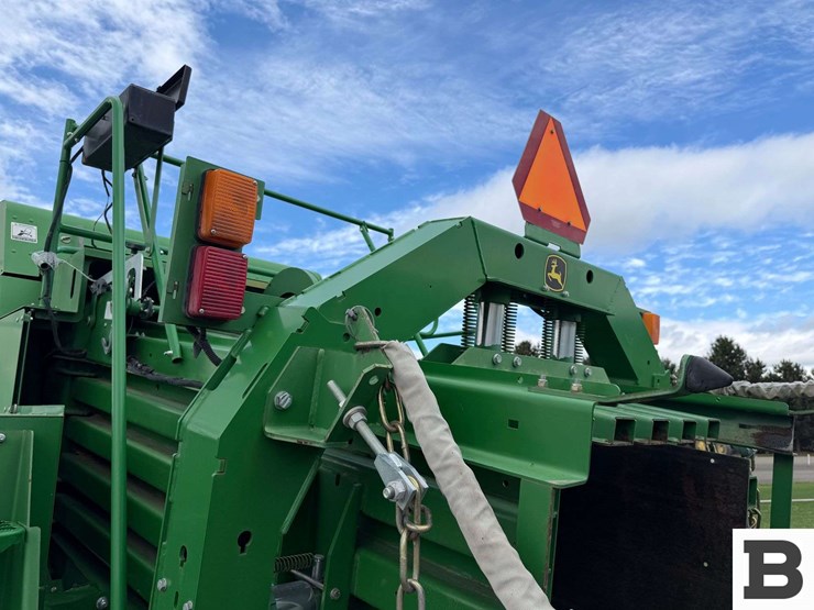 2015-john-deere-l340-image-50