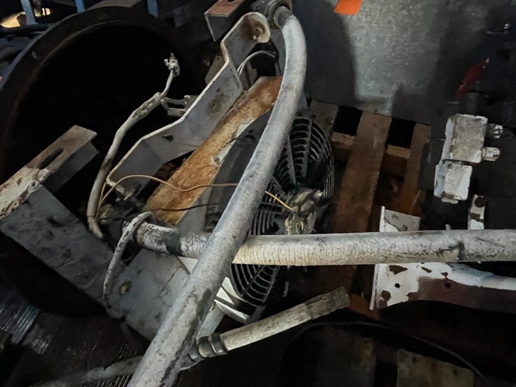 #10405-•-complete-hydraulic-system-for-ready-mix-truck-image-10