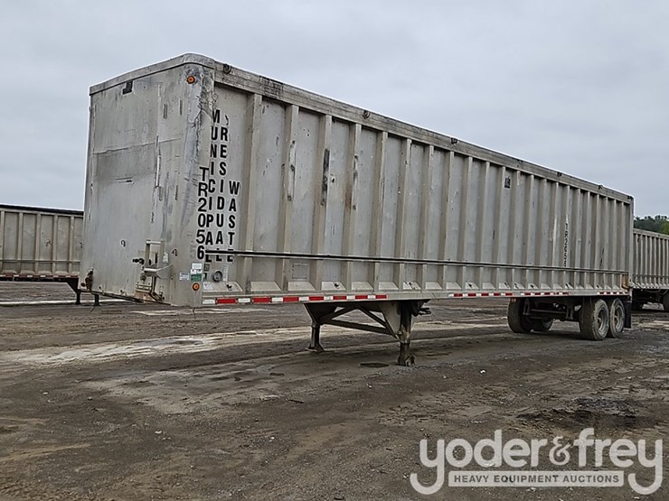 2007-j&j-transfer-trailer-attr-04,-tandem-axle-image-1