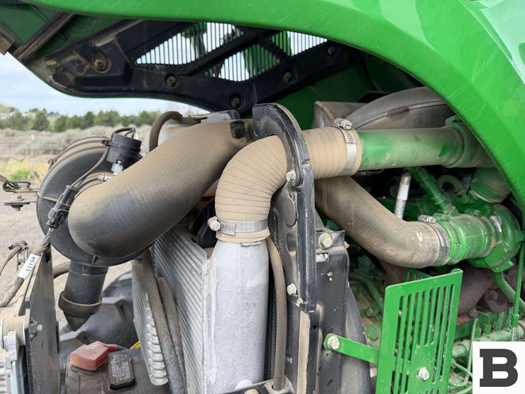 2015-john-deere-5075e-image-57