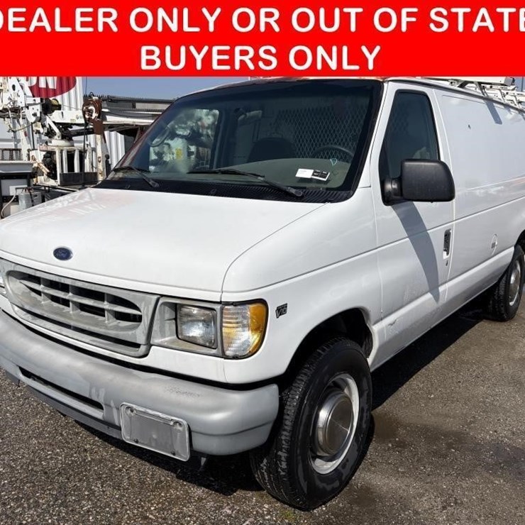 2002 FORD E350