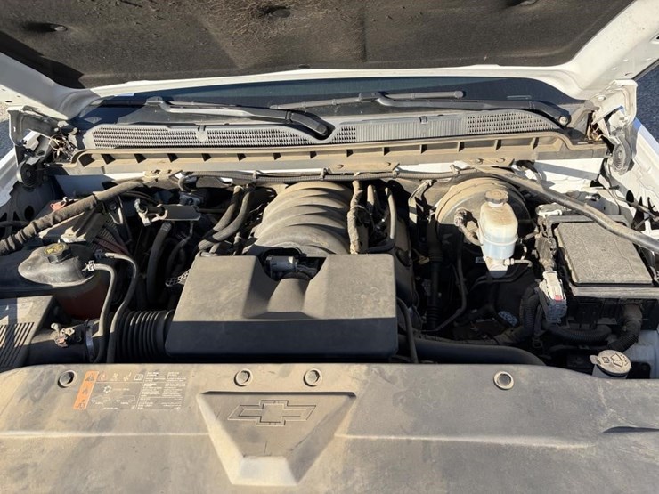 2018-chevrolet-1500-image-18