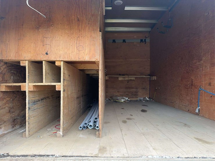 2018-ford-transit-image-16