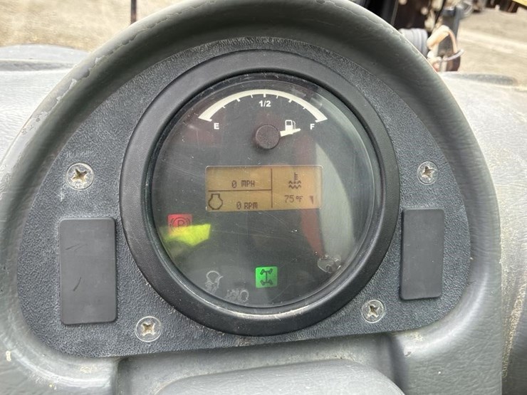 2015-jlg-g5-18a-image-18