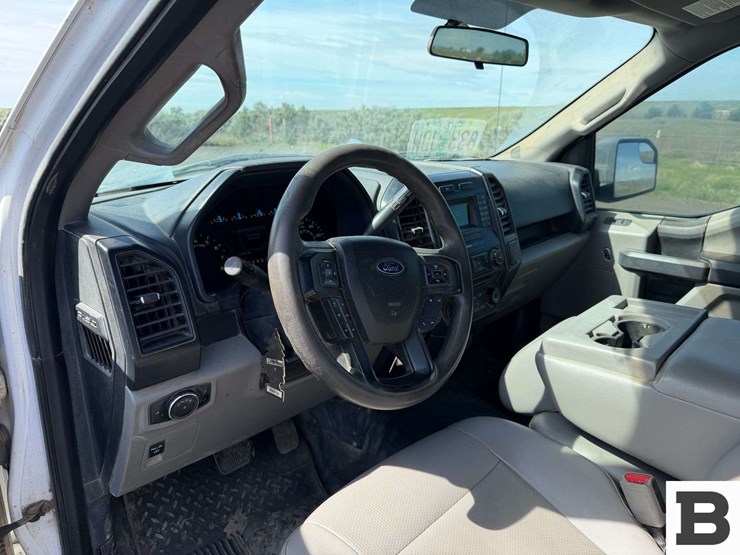 2016-ford-f150-image-29