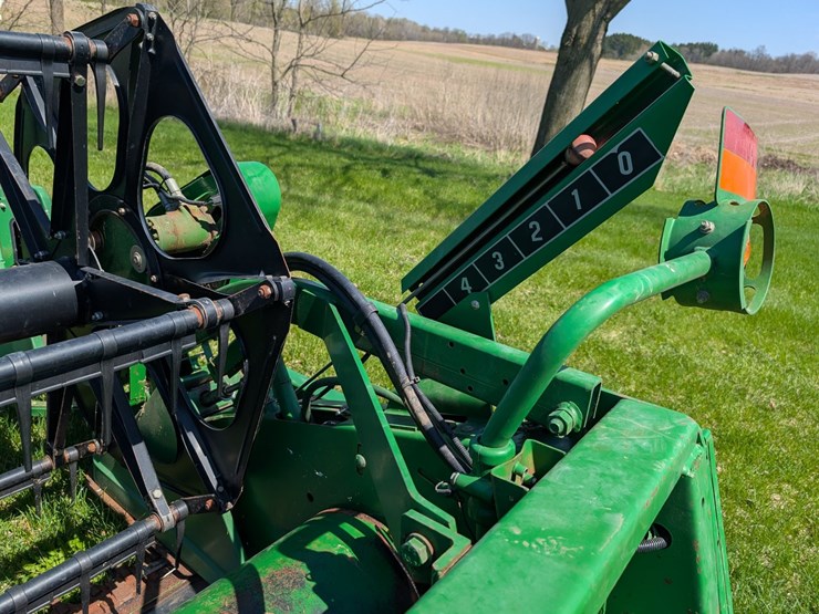 john-deere-918-image-6