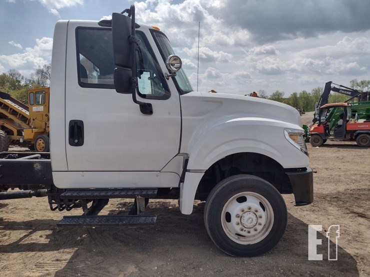 international-15-image-23