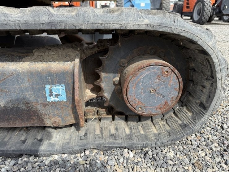 2018-deere-35g-image-22