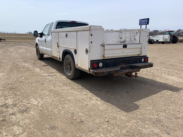 2004-ford-f350-image-7