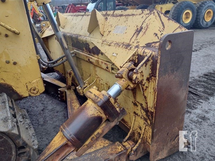 caterpillar-d6h-xl-image-15