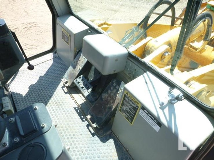 2004-deere-655c-ii-image-13