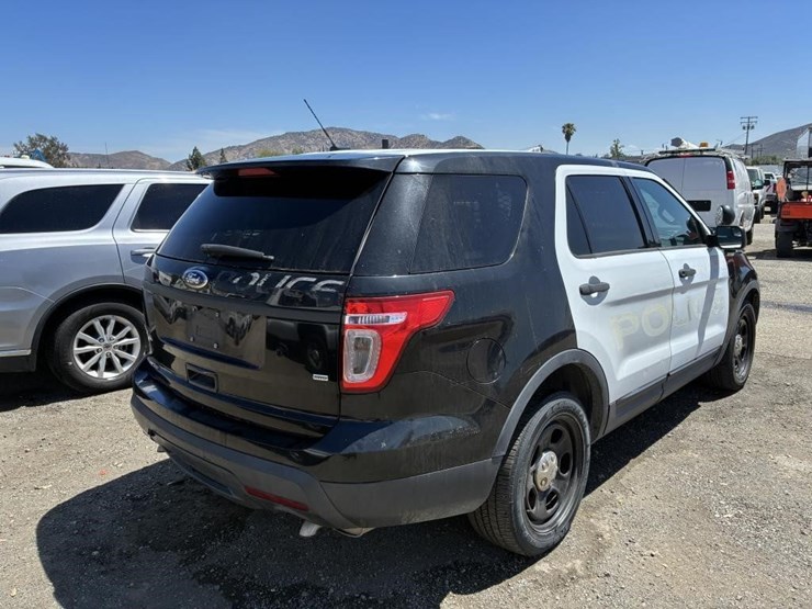 2015-ford-explorer-police-interceptor-image-3