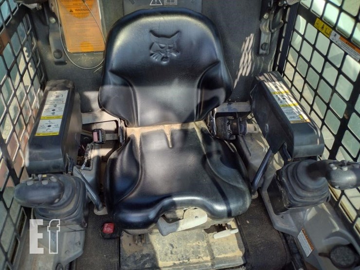 bobcat-t870-image-11
