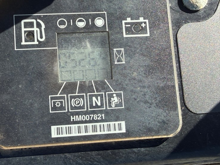 #571-•-#570-•-xmark-lazer-z-zero-turn-riding-mower-with-60”-deck-and-kohler-25-engine-image-11