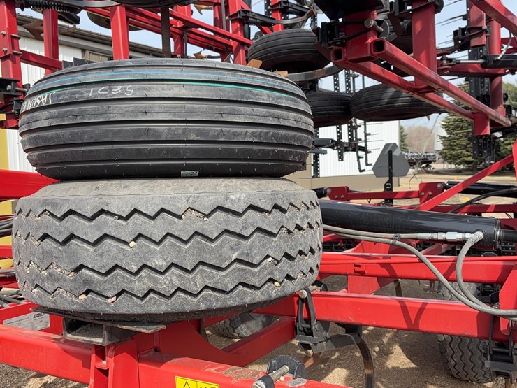 2017-case-ih-1820-image-23