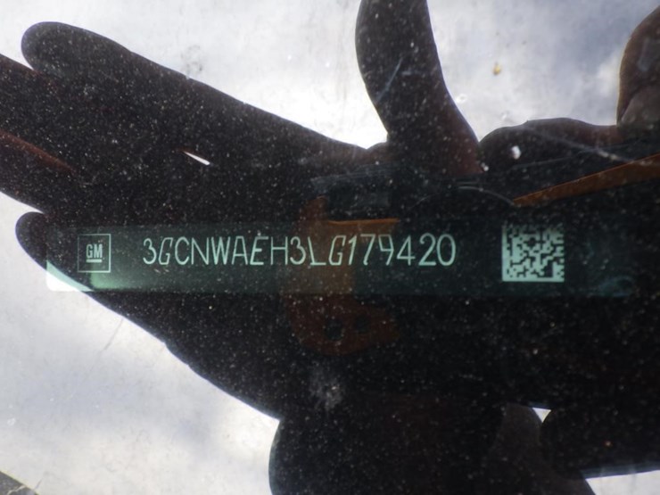 2020-chevrolet-1500-image-13