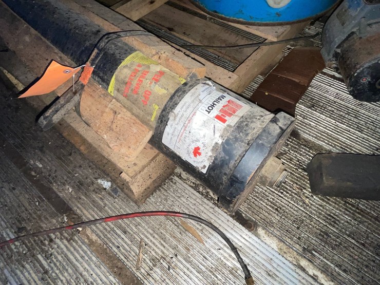 #10400-•-mailot-industries-dump-truck-hydraulic-cylinder-image-4