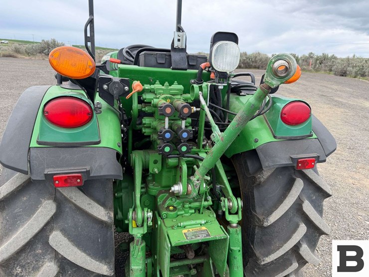 2020-john-deere-5075gl-image-25