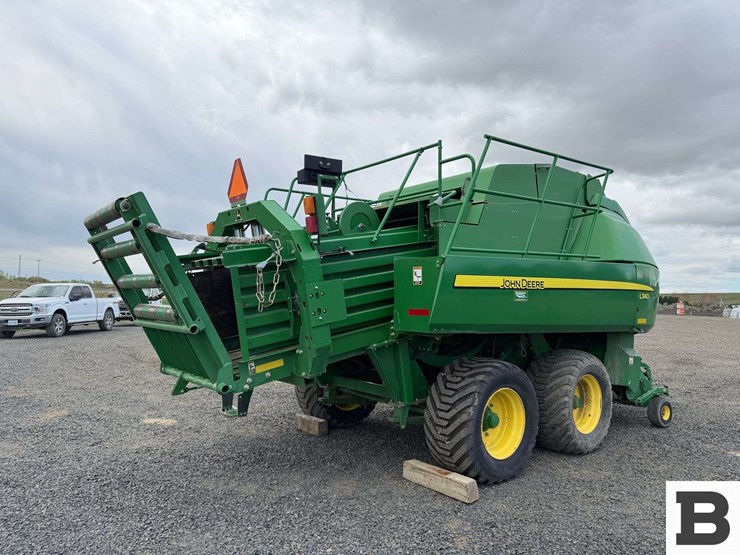 2015-john-deere-l340-image-6