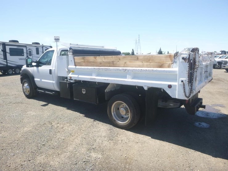 2011-ford-f550-image-4