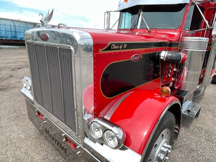 1976-peterbilt-359-image-10