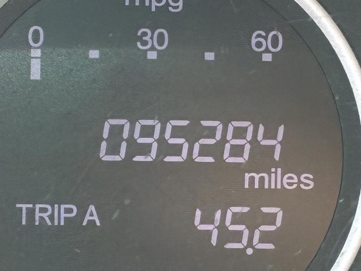 2014-honda-crv-image-15