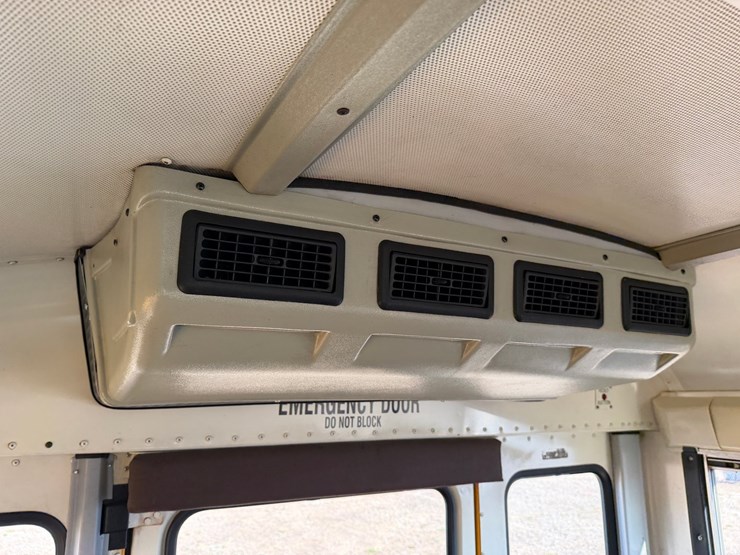 #551-•-#550-•-2011-international-school-bus-image-13