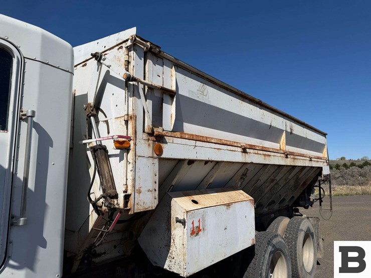 1987-kenworth-t600-image-12