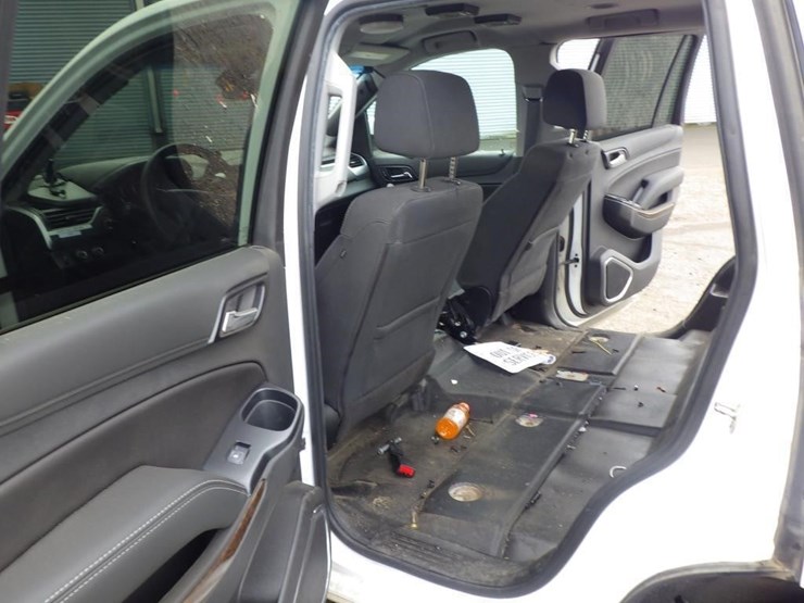2019-chevrolet-tahoe-image-7