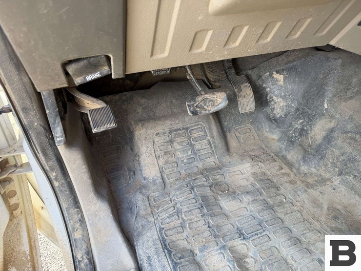 2010-ford-f250-image-34