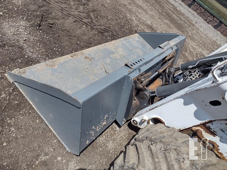 2013-bobcat-t770-image-19