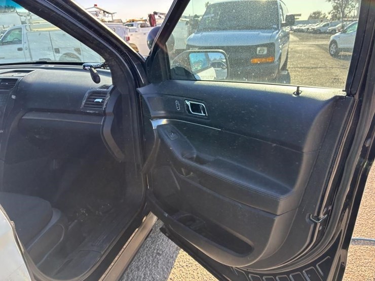 2017-ford-explorer-police-interceptor-image-9