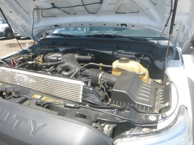 2011-ford-f550-image-21