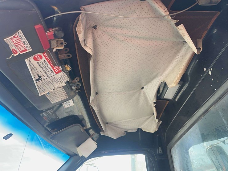 1995-gmc-topkick-c7500-image-17