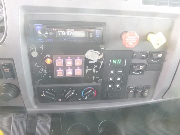 2014-auto-crane-6006h-image-20