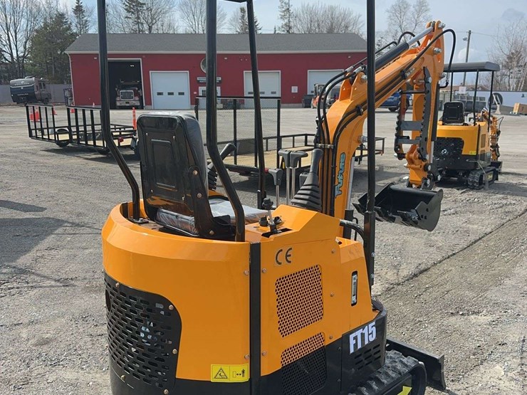 2026-future-ft15-mini-excavator-image-5