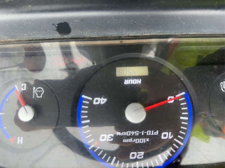 2019-kioti-cs2210-image-22